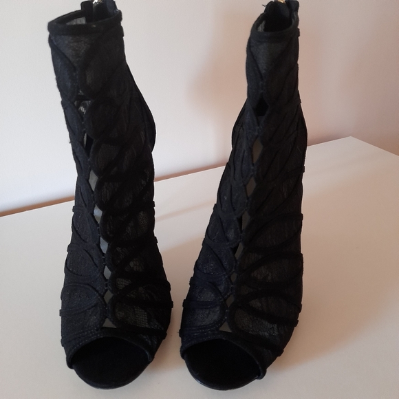 KAREN MILLEN Black Sheer Peep Toe Ankle Booties NWOT - Picture 11 of 14